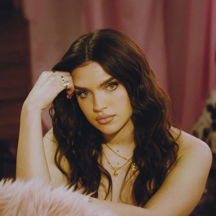 Mae Muller Performing Live On Stage Wallpaper