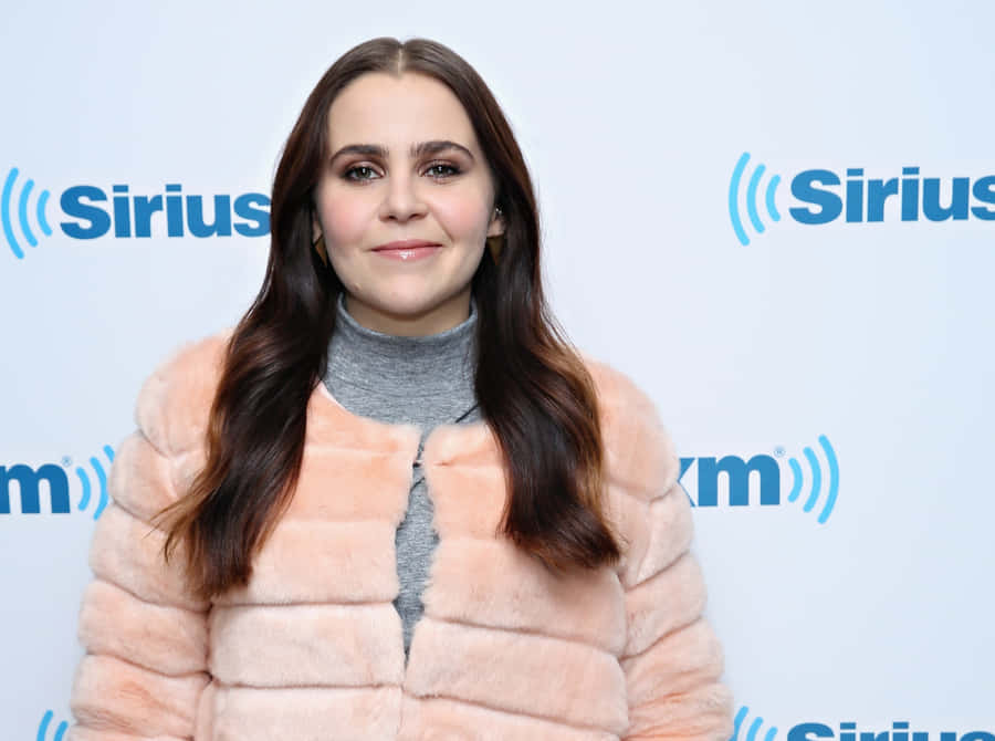 Mae Whitman Radiating Glamour On The Red Carpet Wallpaper