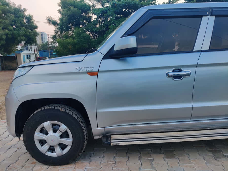 Mahindra T U V300 Side View Wallpaper