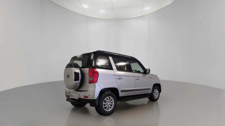 Mahindra T U V300 Silver Model Showroom Wallpaper