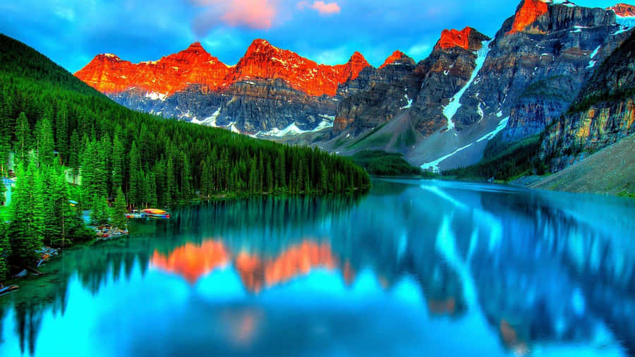 Majestic Mountain Sunrise Wallpaper