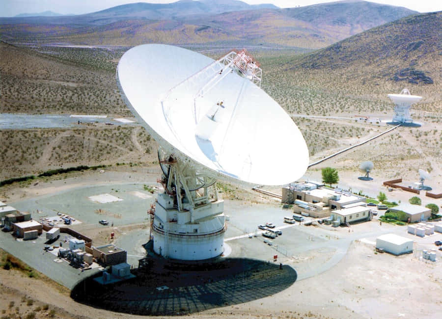 Majestic Radio Telescope Scanning The Universe Wallpaper