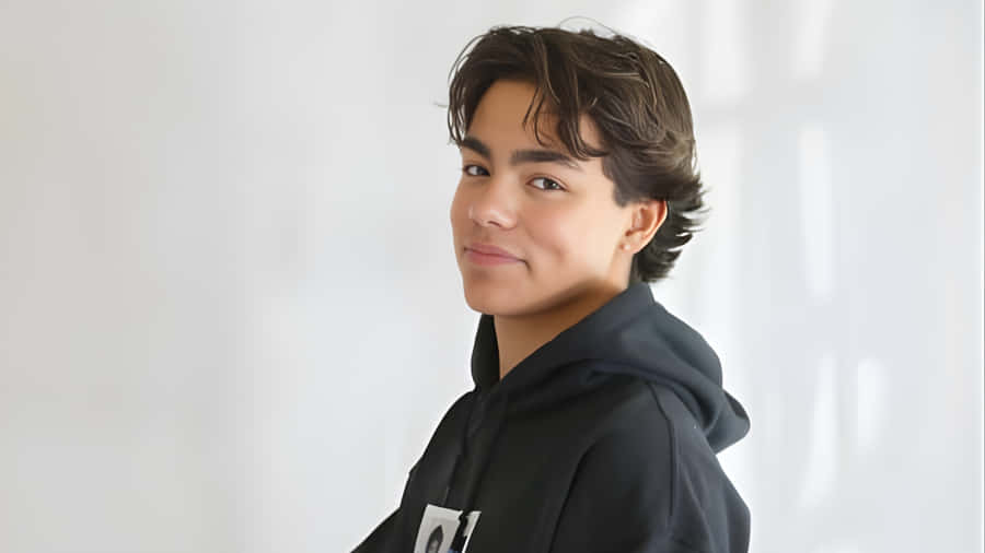 Malachi Barton Casual Portrait Wallpaper