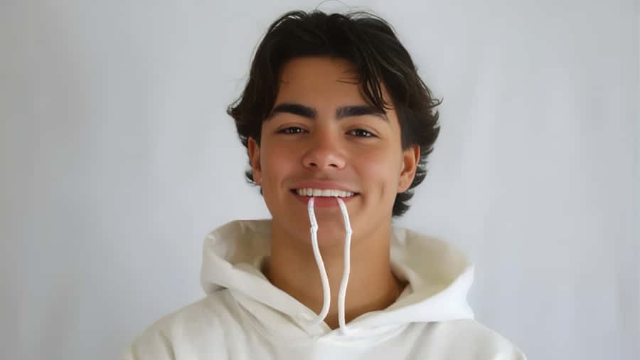 Malachi Barton Casual Portrait Wallpaper