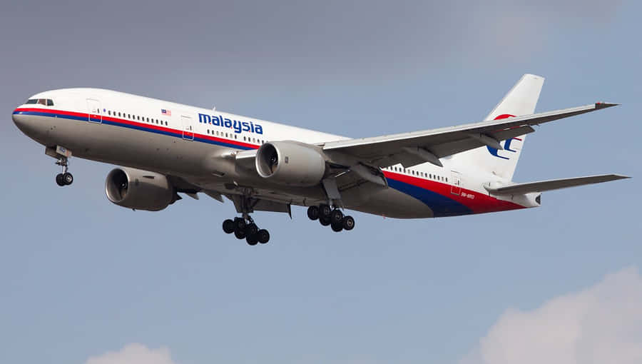 Malaysia Airlines Boeing777 Midflight Wallpaper