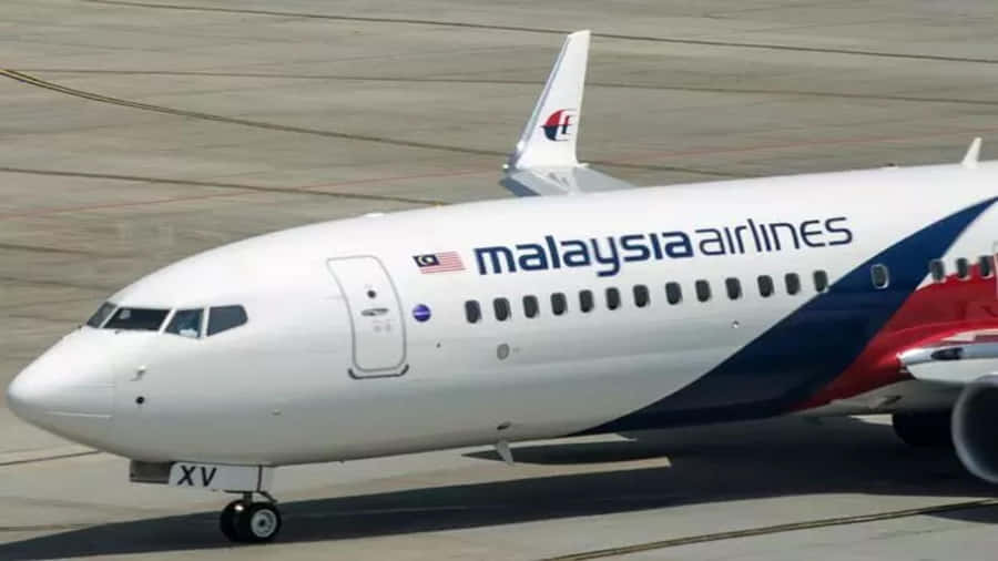 Malaysia Airlines Planeon Tarmac Wallpaper