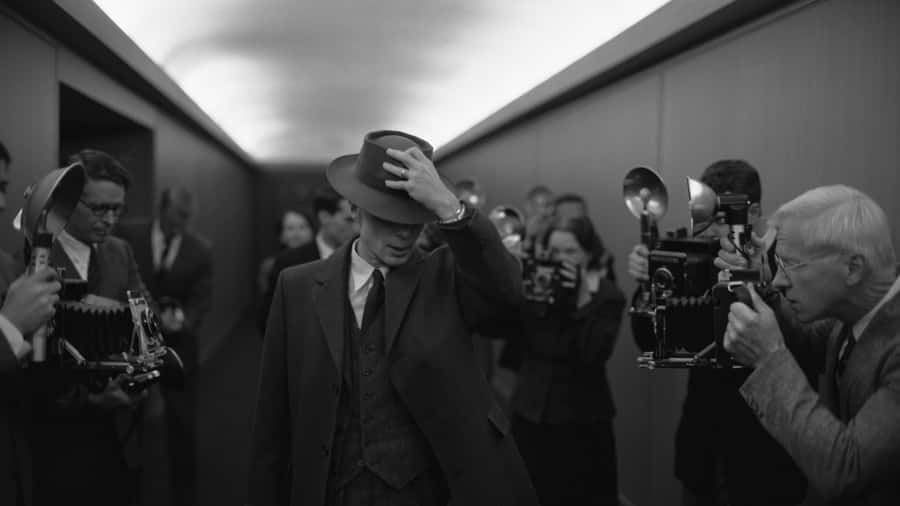 Man Tipping Hatto Camera Wallpaper