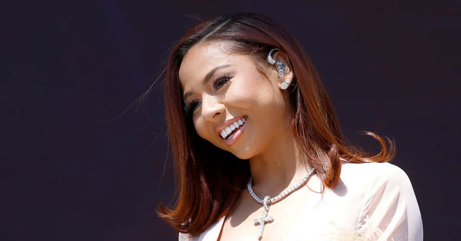 Mariah The Scientist Smiling Portrait Wallpaper