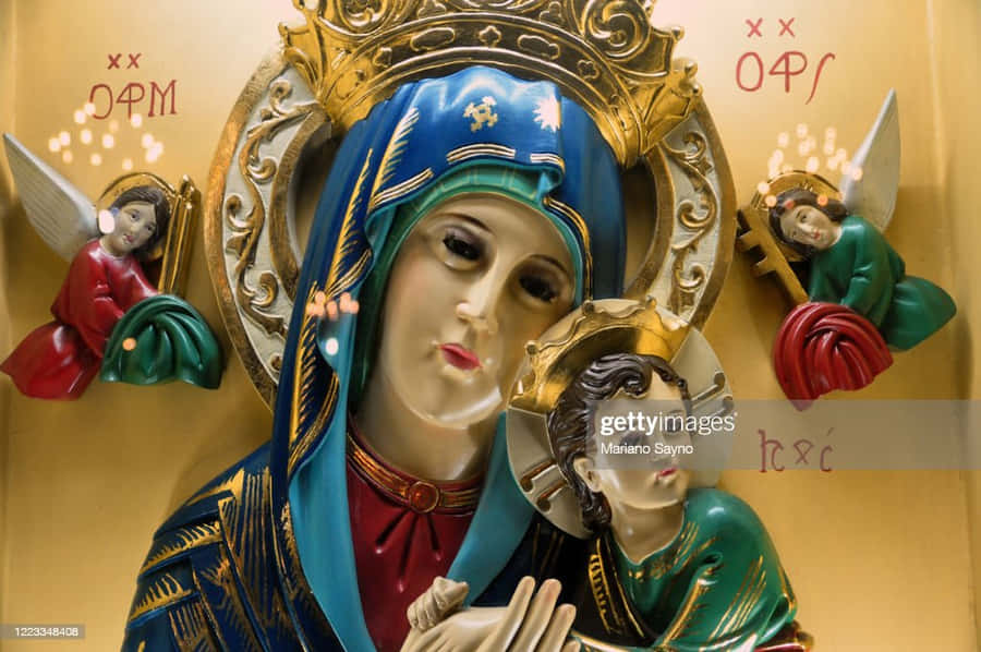 Marian Statuewith Angels Wallpaper