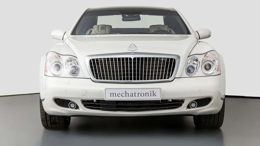 Maybach Landaulet Front View Wallpaper