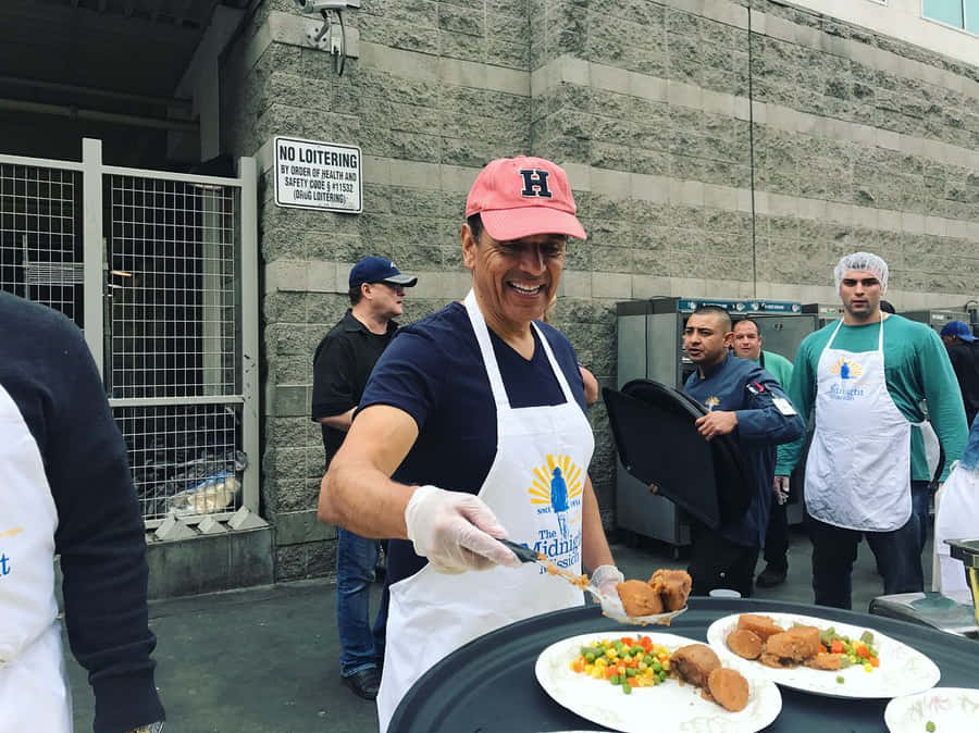 Mayor Antonio Villaraigosa Shows His Passion For Cooking. Wallpaper