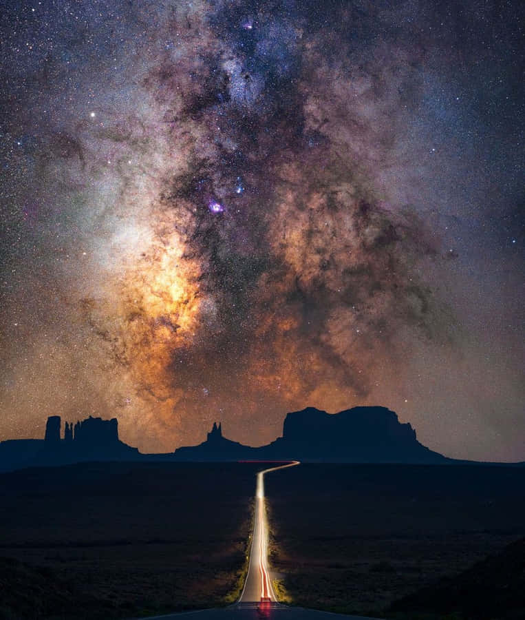 Mesmerizing Galactic Center Wallpaper