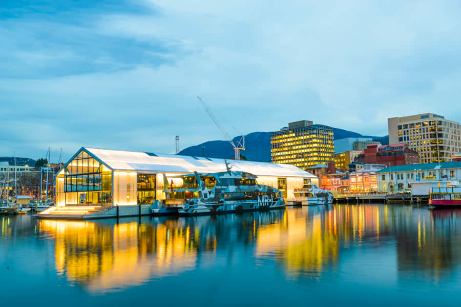 Mesmerizing Sunset Over The Iconic Hobart Harbor In Tasmania, Australia Wallpaper