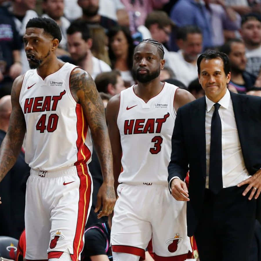 Miami Heat Playersand Coach Court Side Wallpaper