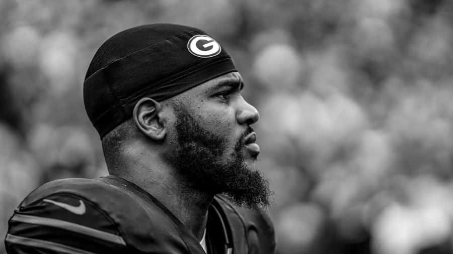 Micah Parsons Intense Focus 4k Wallpaper