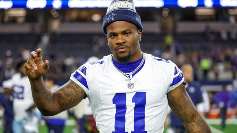 Micah Parsons On Field Wallpaper