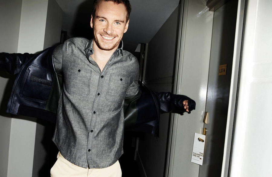 Michael Fassbender Candid Shot Wallpaper