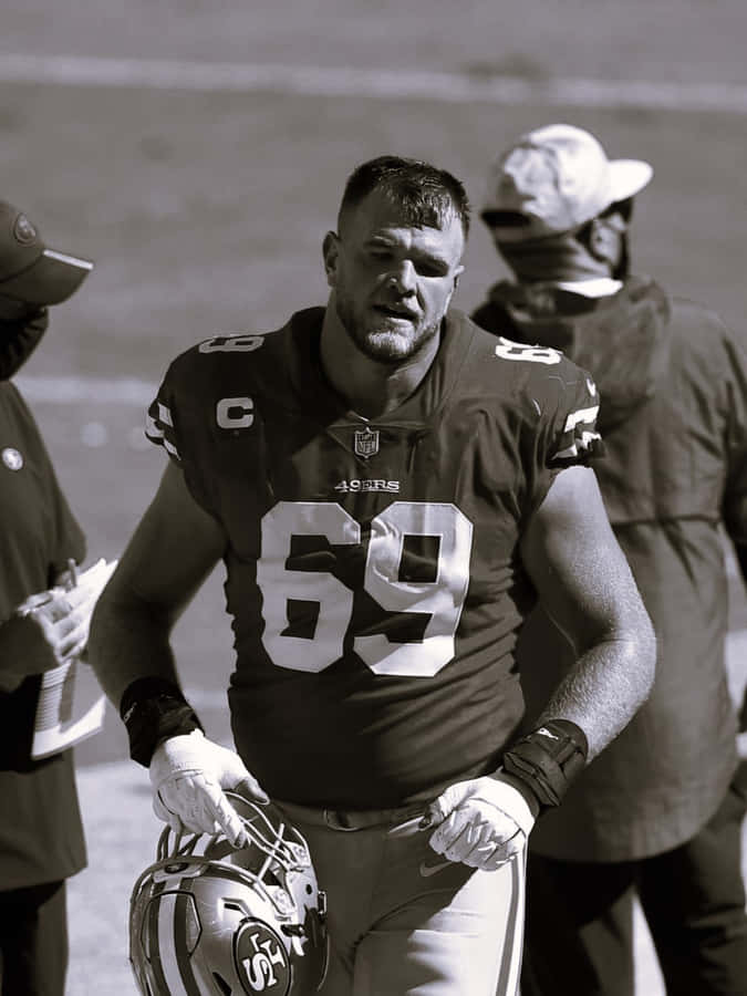 Mike Mcglinchey Nfl Action Shot Wallpaper