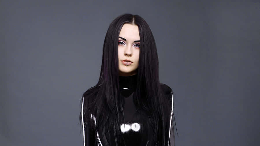 Model Catsuit Black Piercing Wallpaper