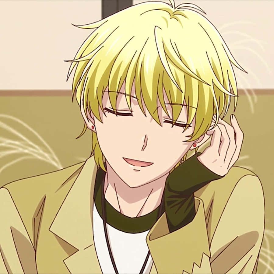 Momiji Sohma Smiling Anime Character Wallpaper