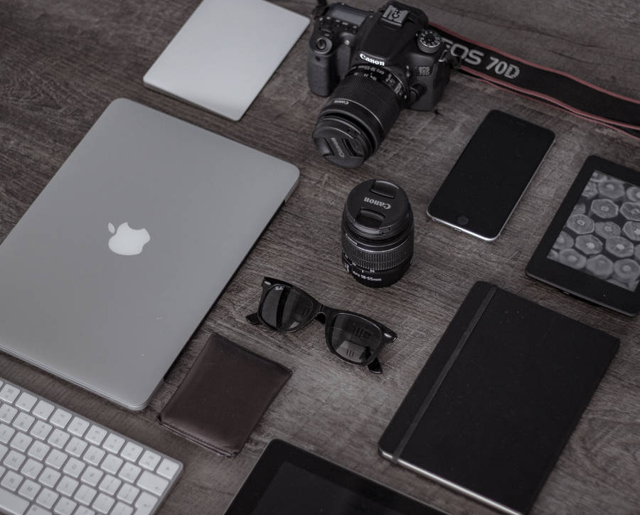 Monochromatic Professional Photography Kit Wallpaper