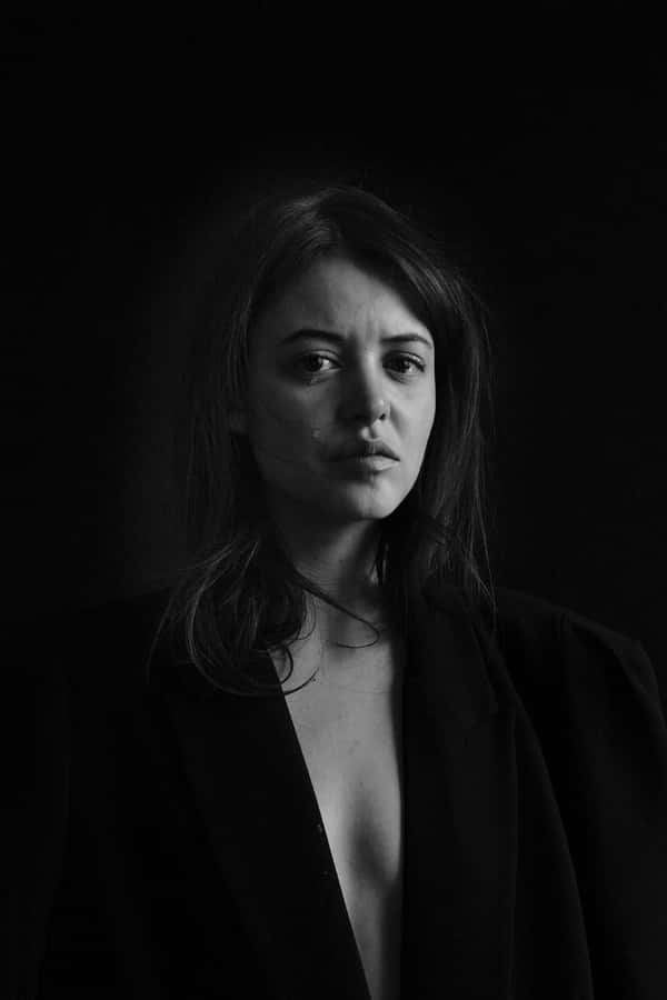 Monochrome_ Portrait_of_ Woman_in_ Black Wallpaper