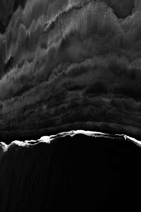 Monochrome_ Wave_ Contrast Wallpaper