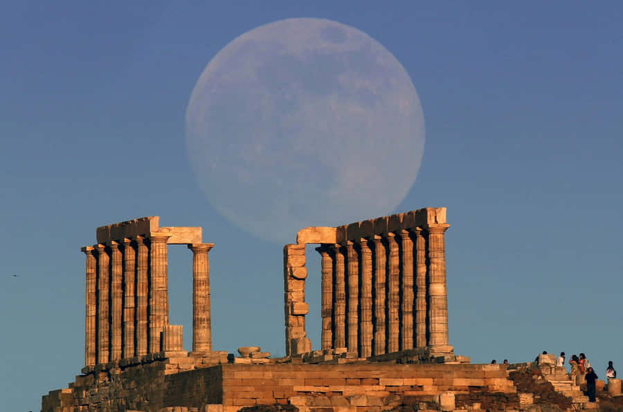 Moon Rising At Temple Of Poseidon Wallpaper