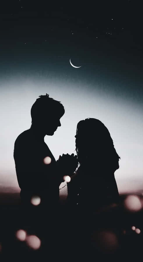 Moonlit Dark Romance Wallpaper