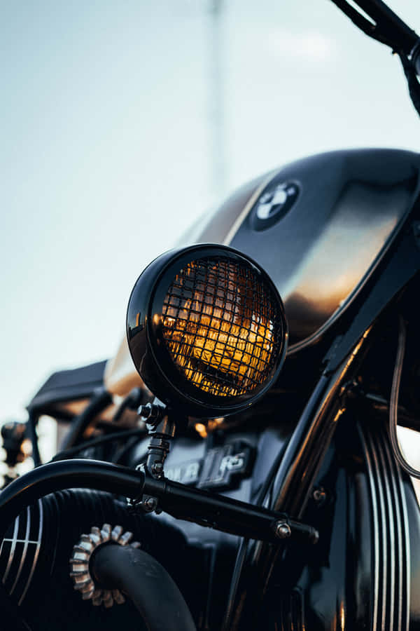 Motorcycle Yellow Light [wallpaper] Wallpaper
