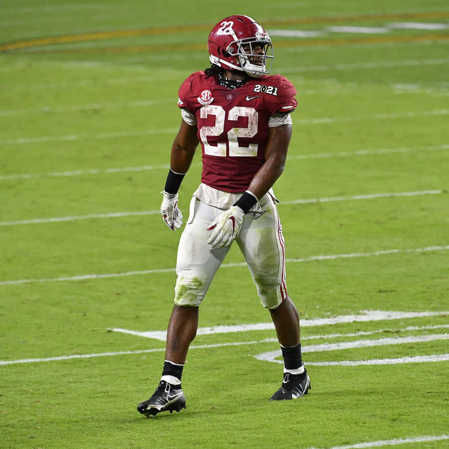 Najee Harris Alabama Football Player Wallpaper
