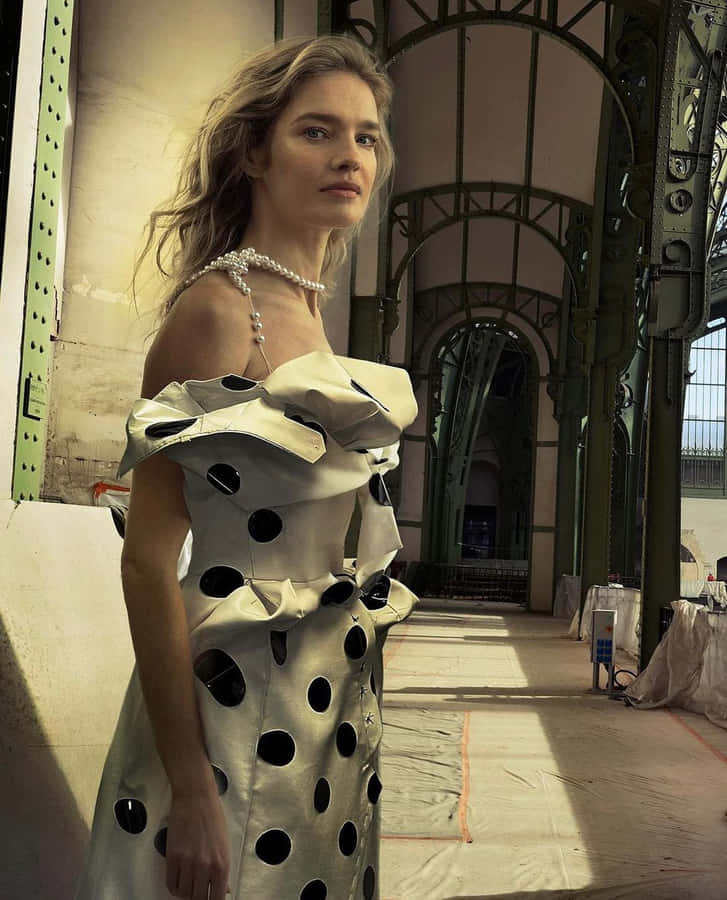 Natalia Vodianova Posing In An Elegant Dress Wallpaper