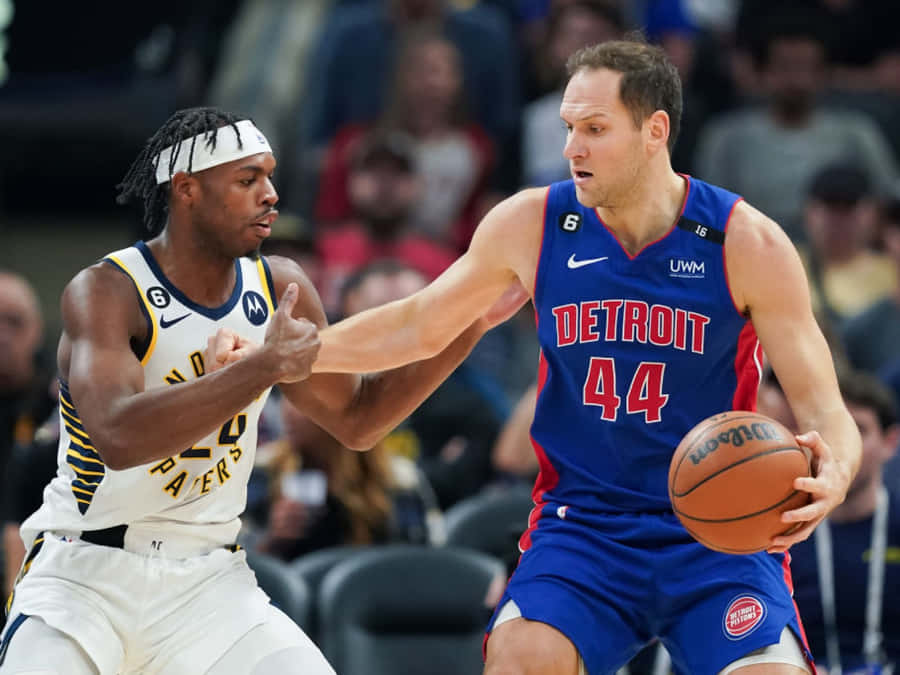 Nba Bojan Bogdanovic Against Buddy Hield Wallpaper