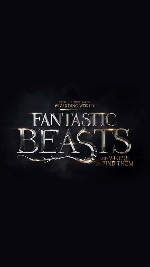Newt Scamander With Fantastic Beasts Wallpaper