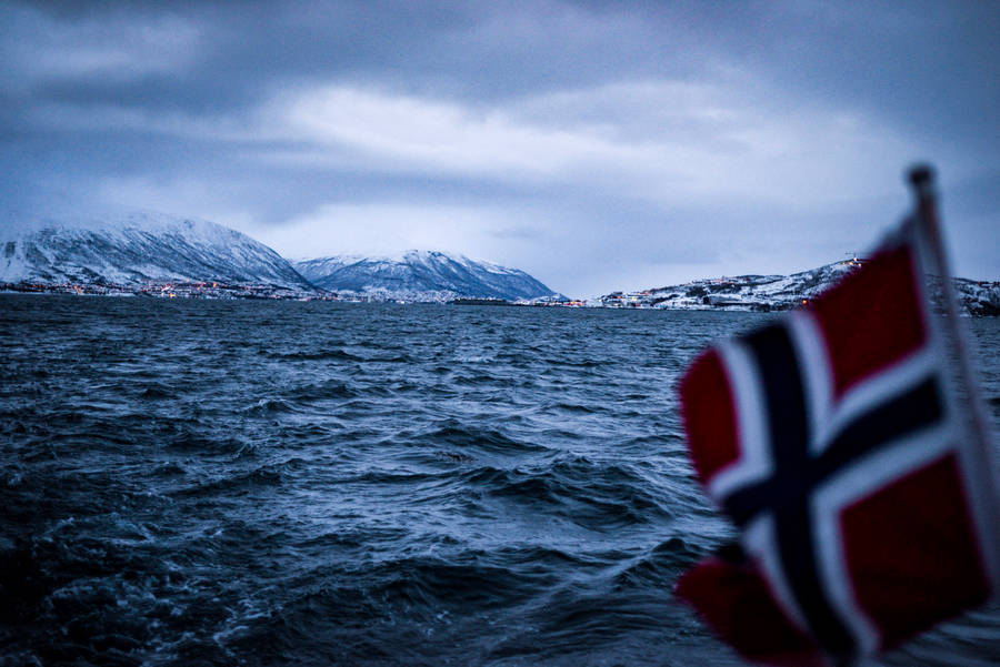 Norway Flag In Ocean Wallpaper