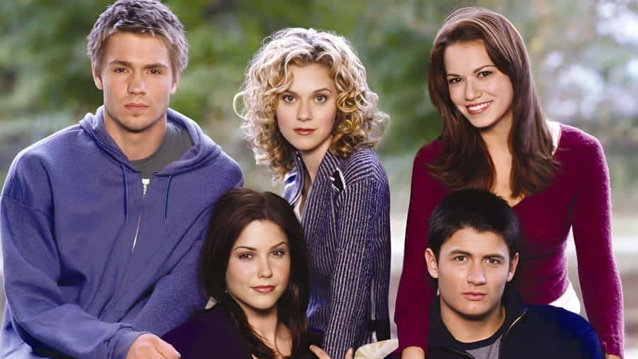 One Tree Hill Cast Photo Wallpaper