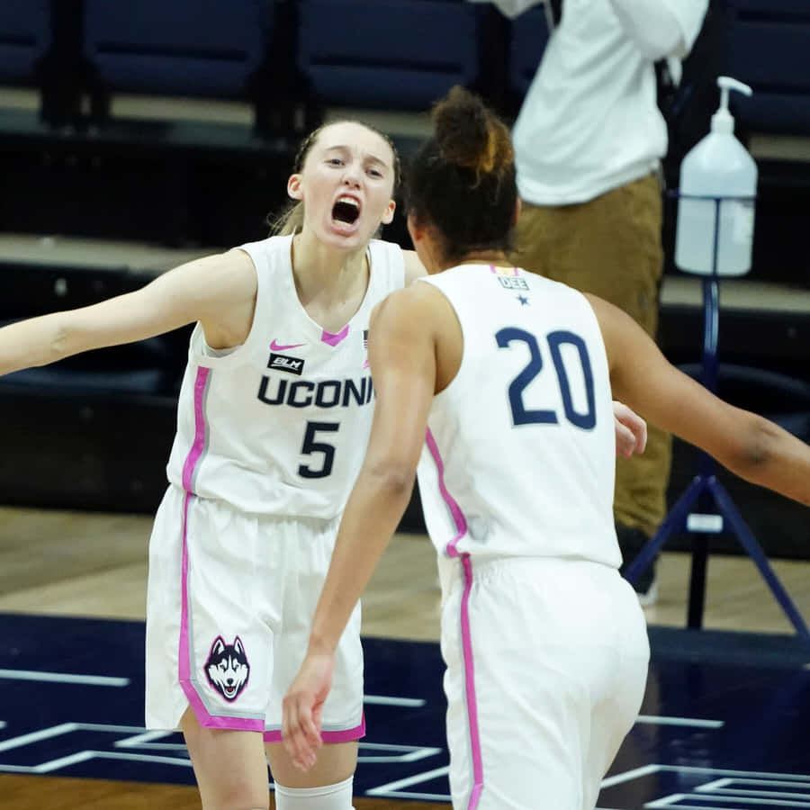 Paige Bueckers Uconn Celebration Wallpaper