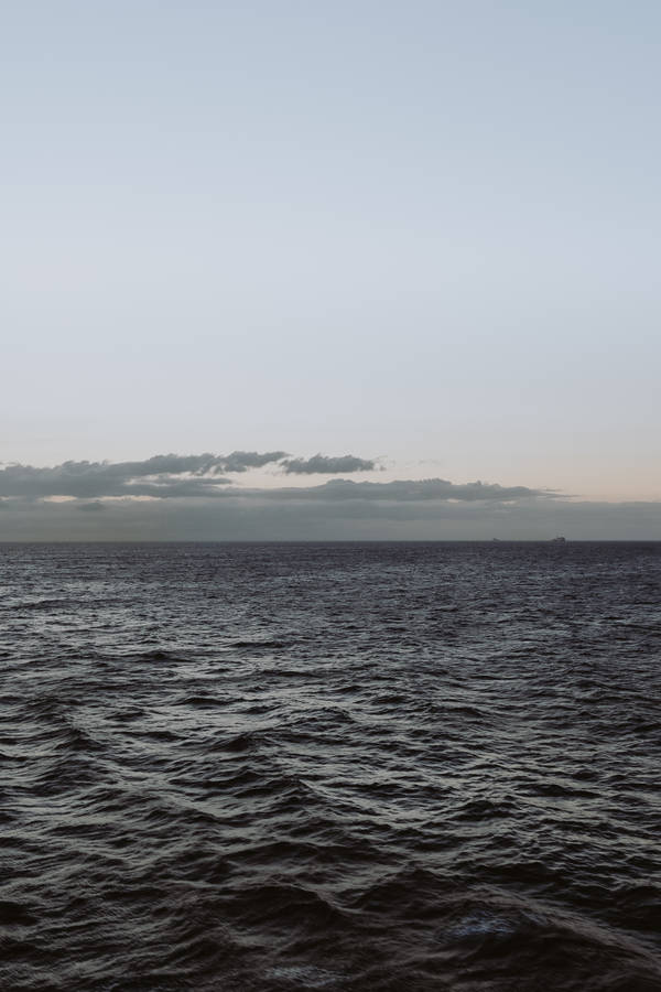 Palau Dark Water Wallpaper