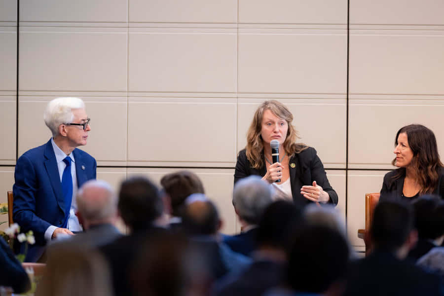 Panel Discussionat Conference Wallpaper