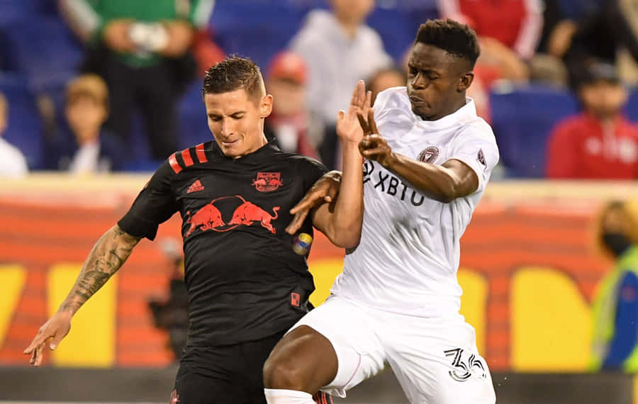 Patryk Klimala Against Akintola David Wallpaper