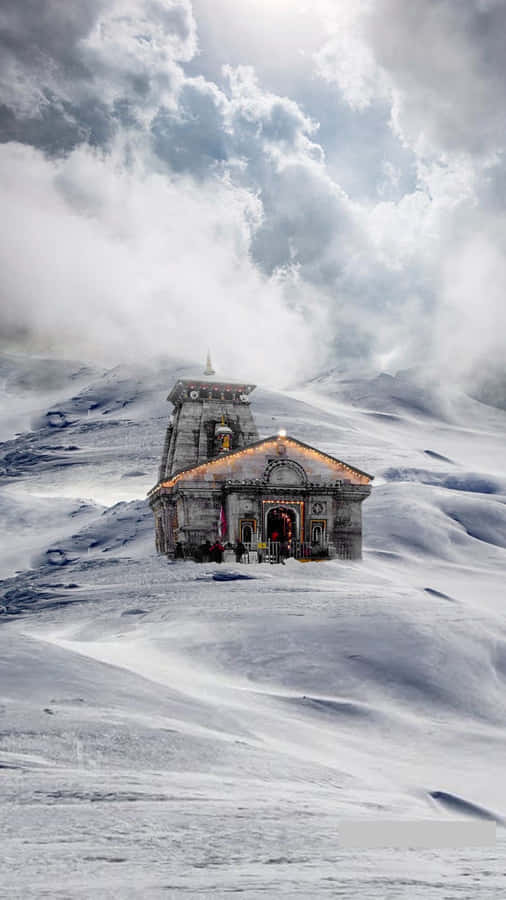 Peaceful Kedarnath Temple High On A Mountain Wallpaper