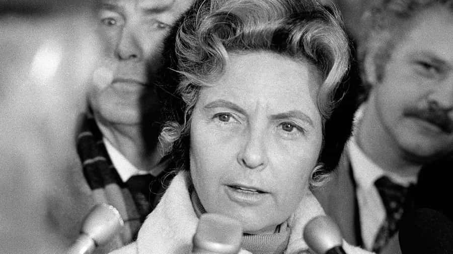 Phyllis Schlafly Speaking To Media Wallpaper