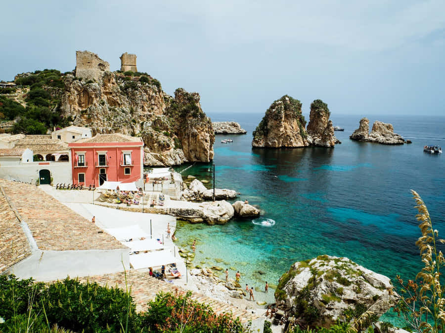 Picturesque Italian Island Escape Wallpaper