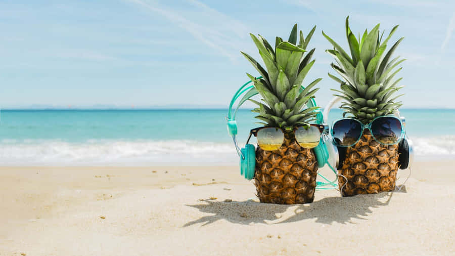 Pineapple Beach Vibes Wallpaper