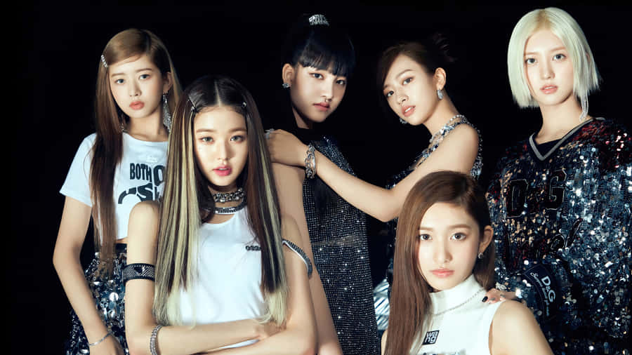 Pop Group Glamour Shot Wallpaper