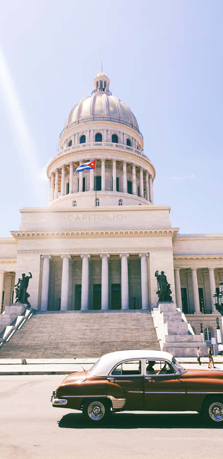 Portrait Legislative Hall Facade Wallpaper