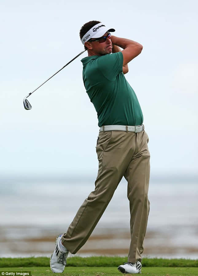 Portrait Robert Allenby Wallpaper