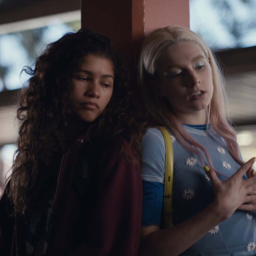 Prepare For An Explosive Season 2 Of Hbo's Hit Series Euphoria Wallpaper