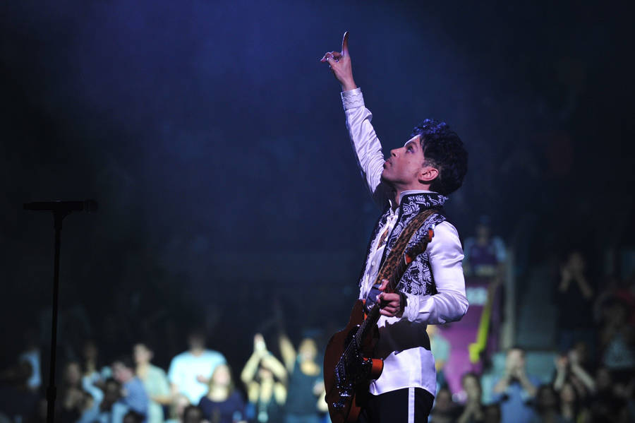 Prince Mid-concert Performance Wallpaper