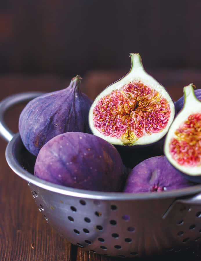Purple Figs Are A Juicy, Sweet And Healthy Snack! Wallpaper